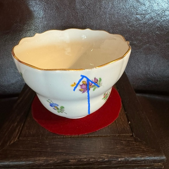 8 Cups, Meissen Blue Crossed Swords Mark - Picture 10 of 11